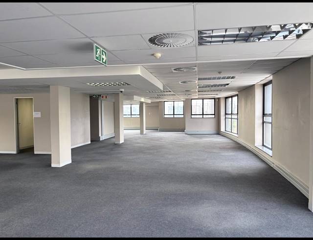 771M² OFFICE TO LET IN NOORDWYK